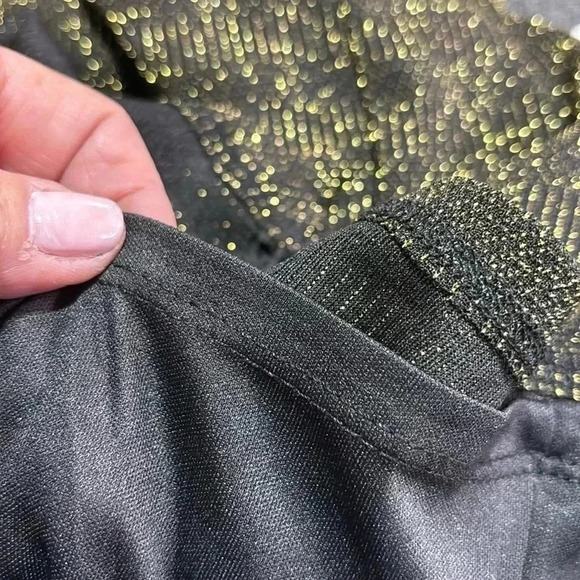 NY Collection Woman Cold shoulder, long sleeve, gold threading,stretch,lined - Picture 11 of 12